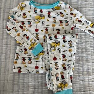 Peanuts pajamas size 5